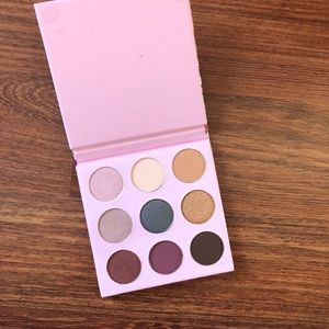 Winky Lux Eyeshadow Palette